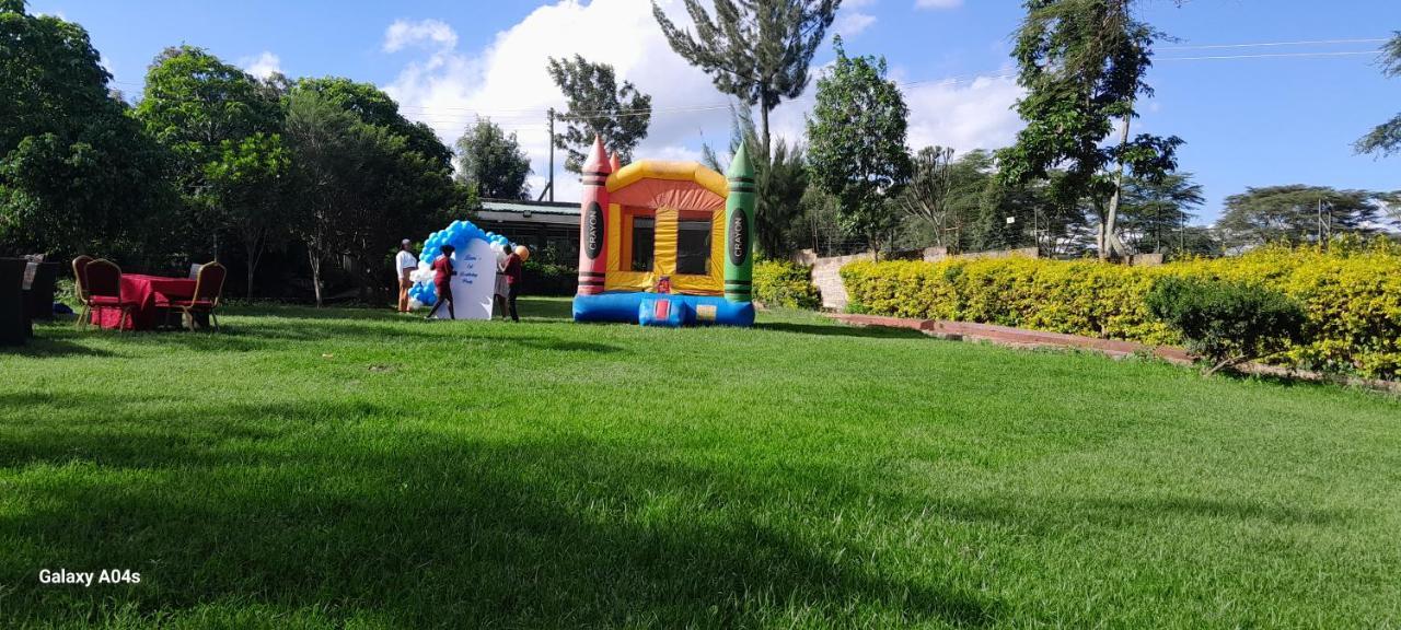 Esikar Gardens Hotel Narok Екстер'єр фото