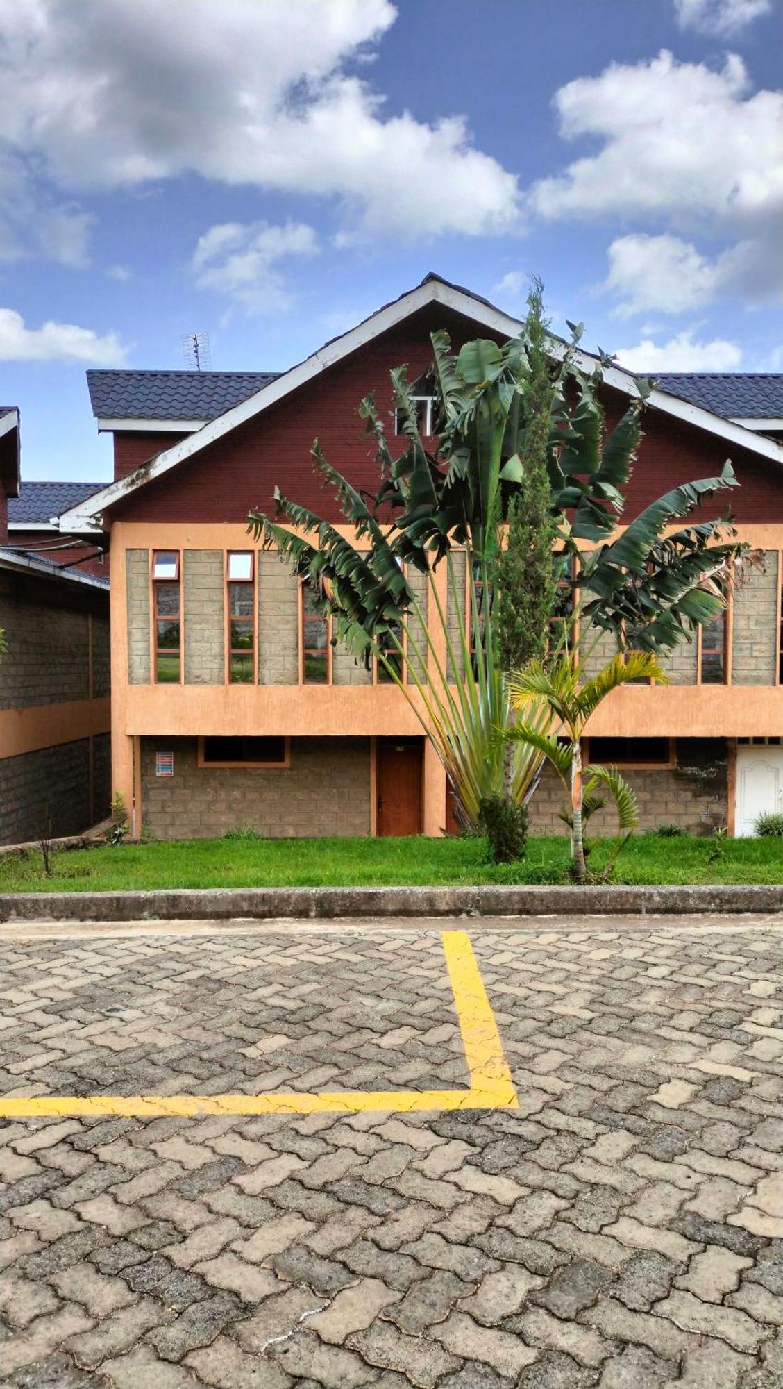Esikar Gardens Hotel Narok Екстер'єр фото