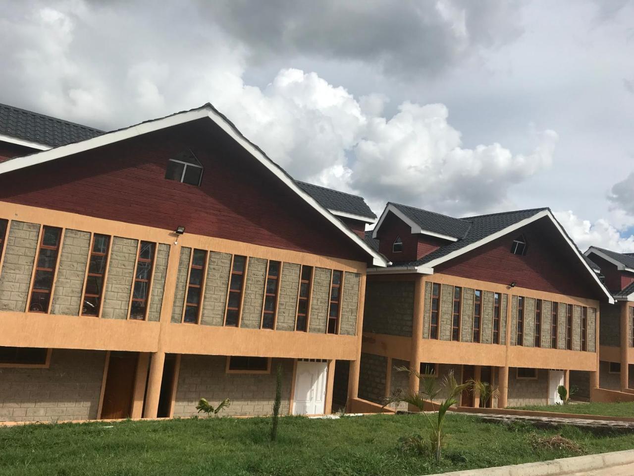 Esikar Gardens Hotel Narok Екстер'єр фото