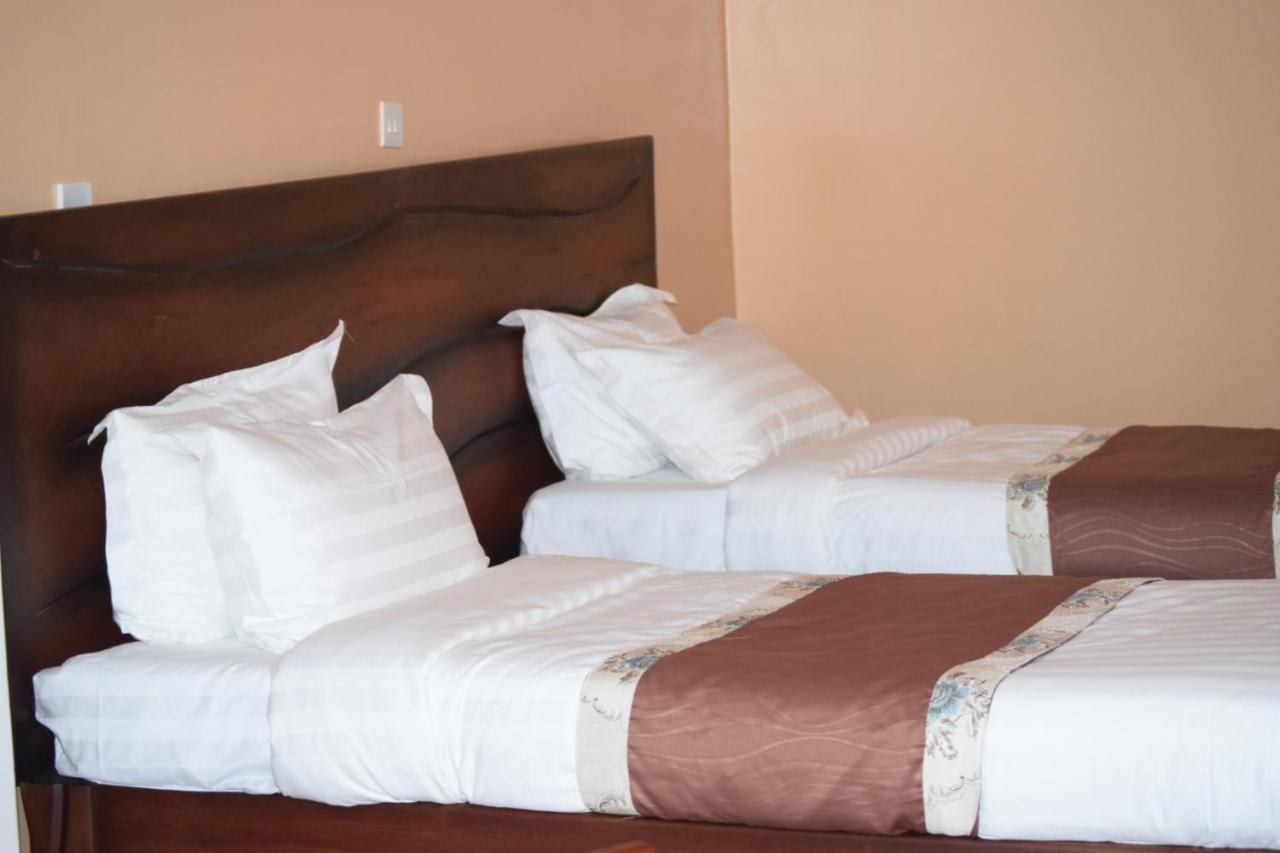Esikar Gardens Hotel Narok Екстер'єр фото
