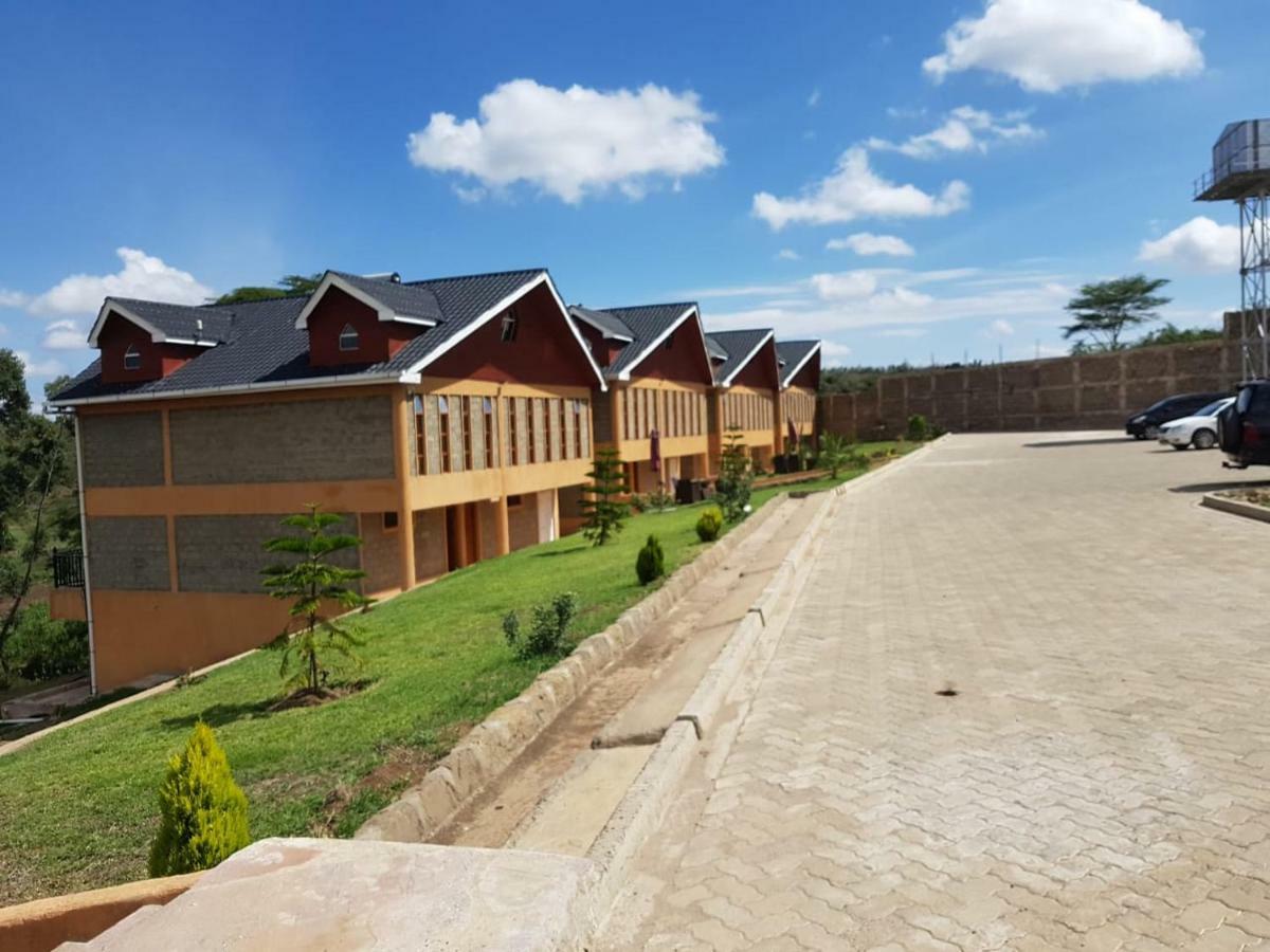 Esikar Gardens Hotel Narok Екстер'єр фото
