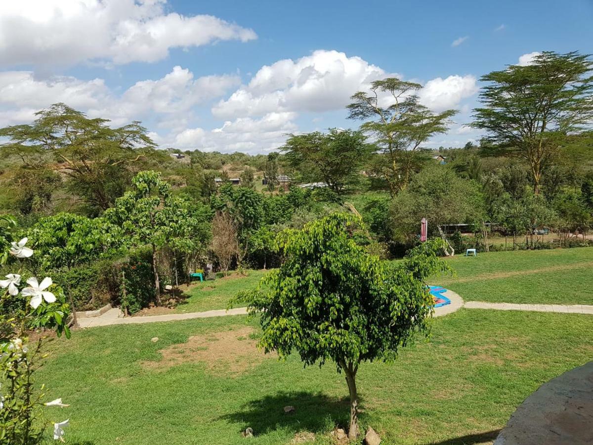 Esikar Gardens Hotel Narok Екстер'єр фото