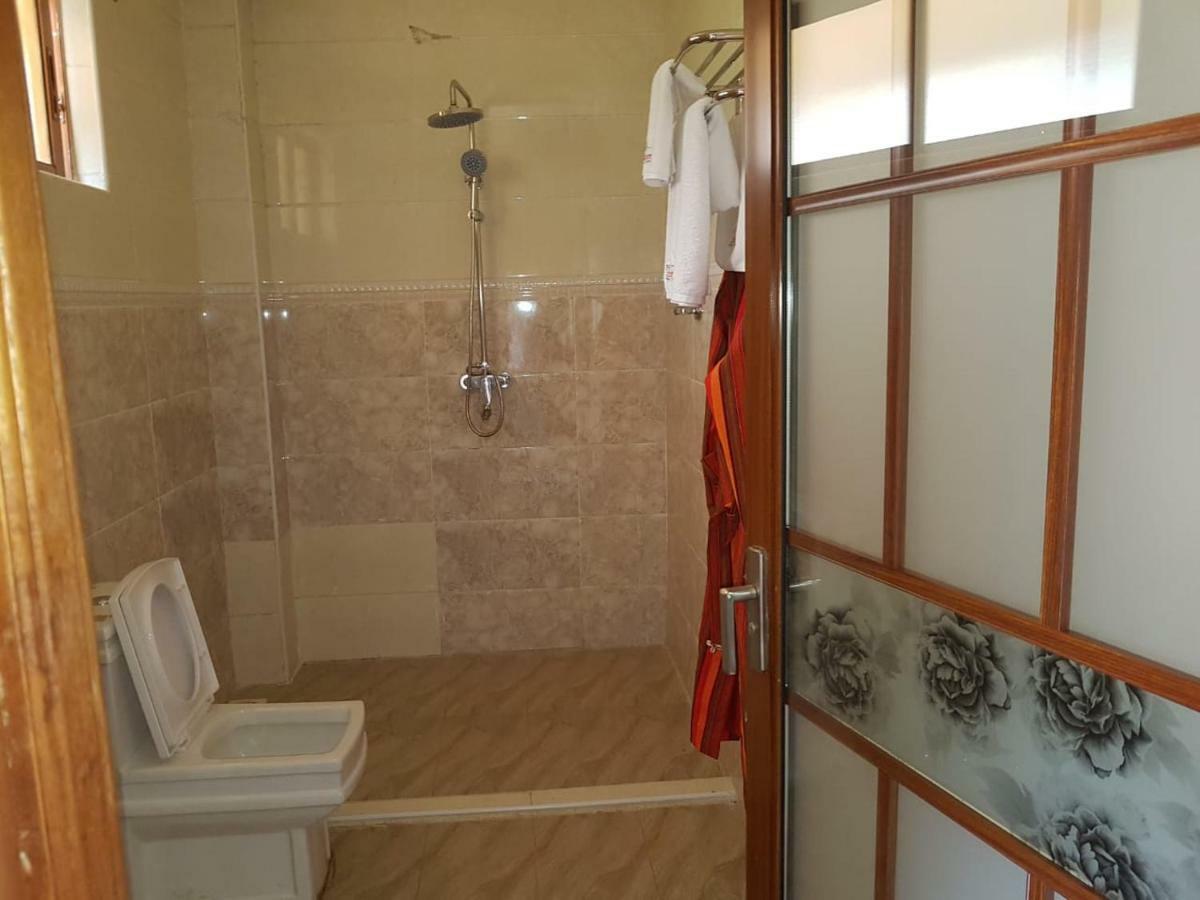 Esikar Gardens Hotel Narok Екстер'єр фото